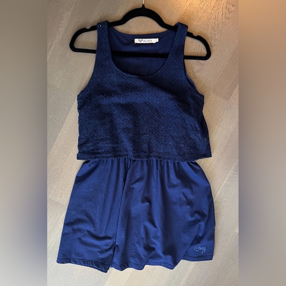 Roxy Minidress Size Small Navy Blue Lace effect layered top - Picture 8 of 8